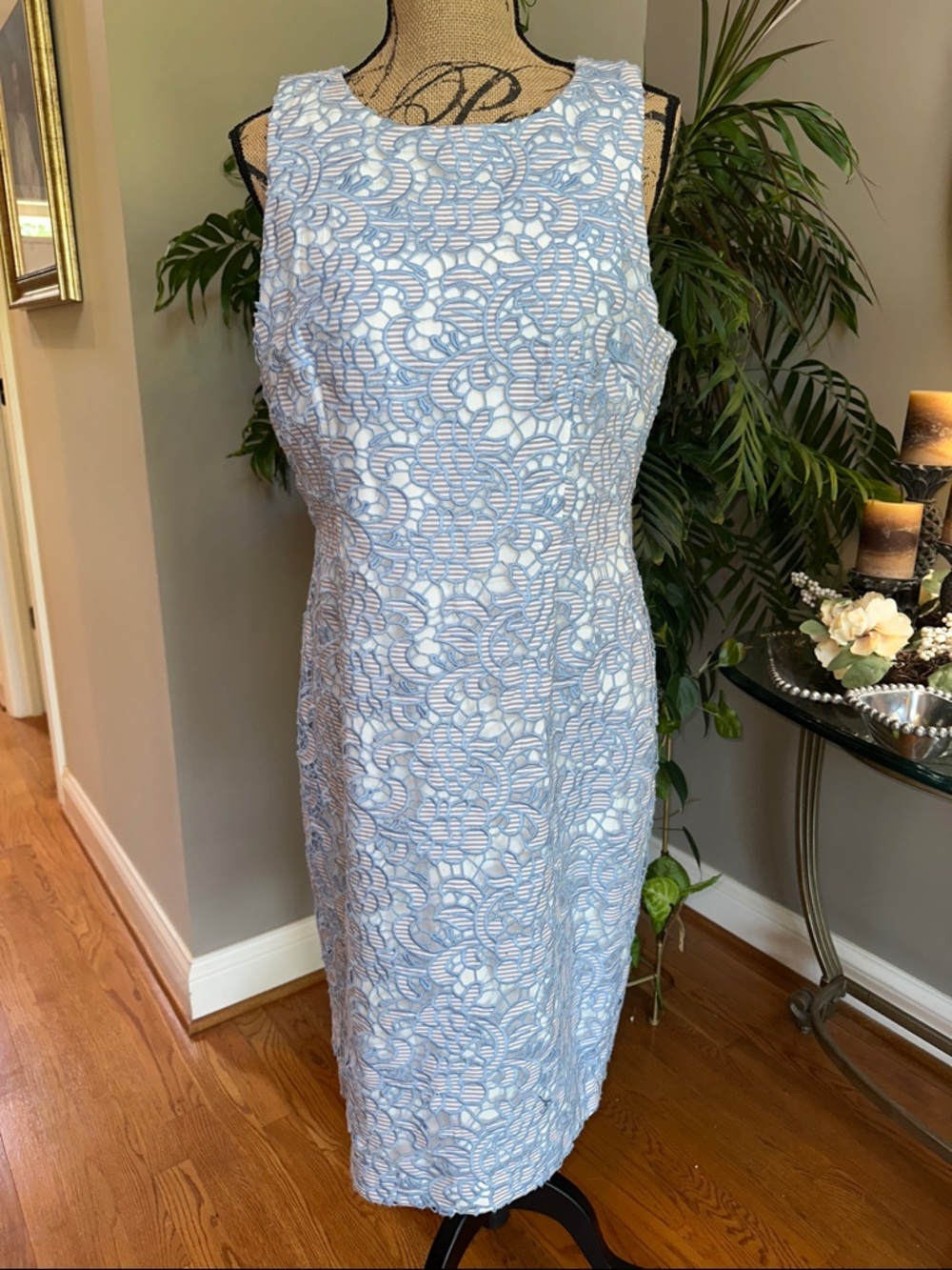 ANTONIO MELANI Pale Blue Lace Midi Sheath Dress size 14 EUC